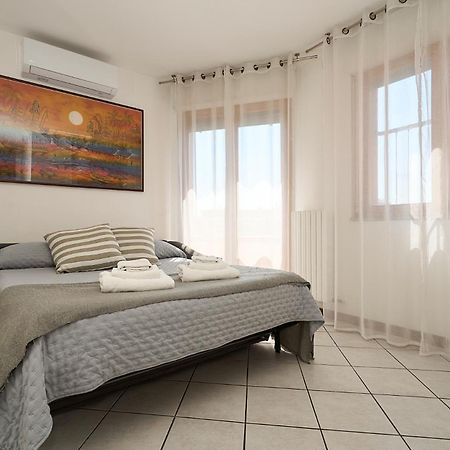 -Luminosa 5 Stars With Balcony- Wifi Netflix 15 Minutes From Duomo Apartment Milan Exterior photo