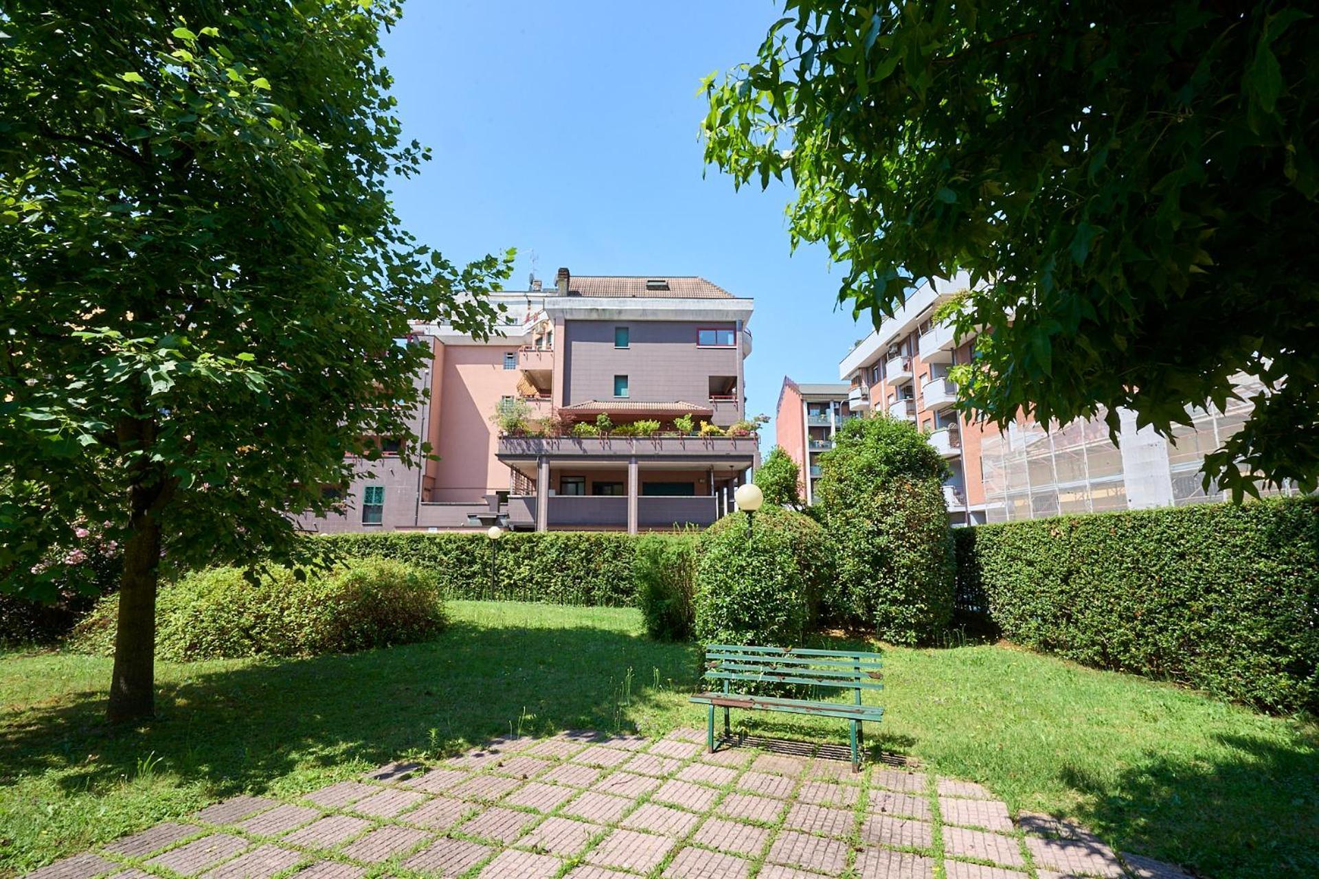 -Luminosa 5 Stars With Balcony- Wifi Netflix 15 Minutes From Duomo Apartment Milan Exterior photo